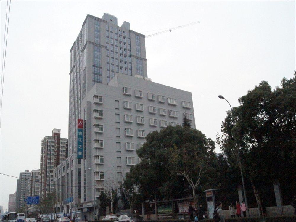 Jingjiang Inn Shanghai Minsheng Road Exterior foto