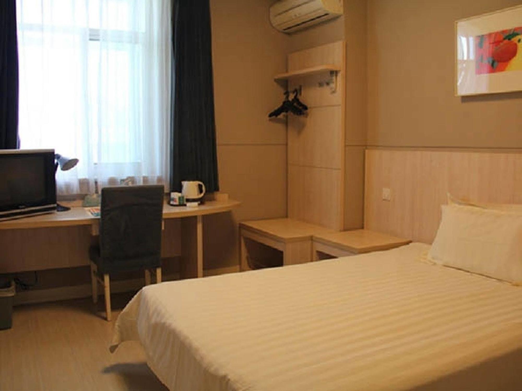 Jingjiang Inn Shanghai Minsheng Road Exterior foto
